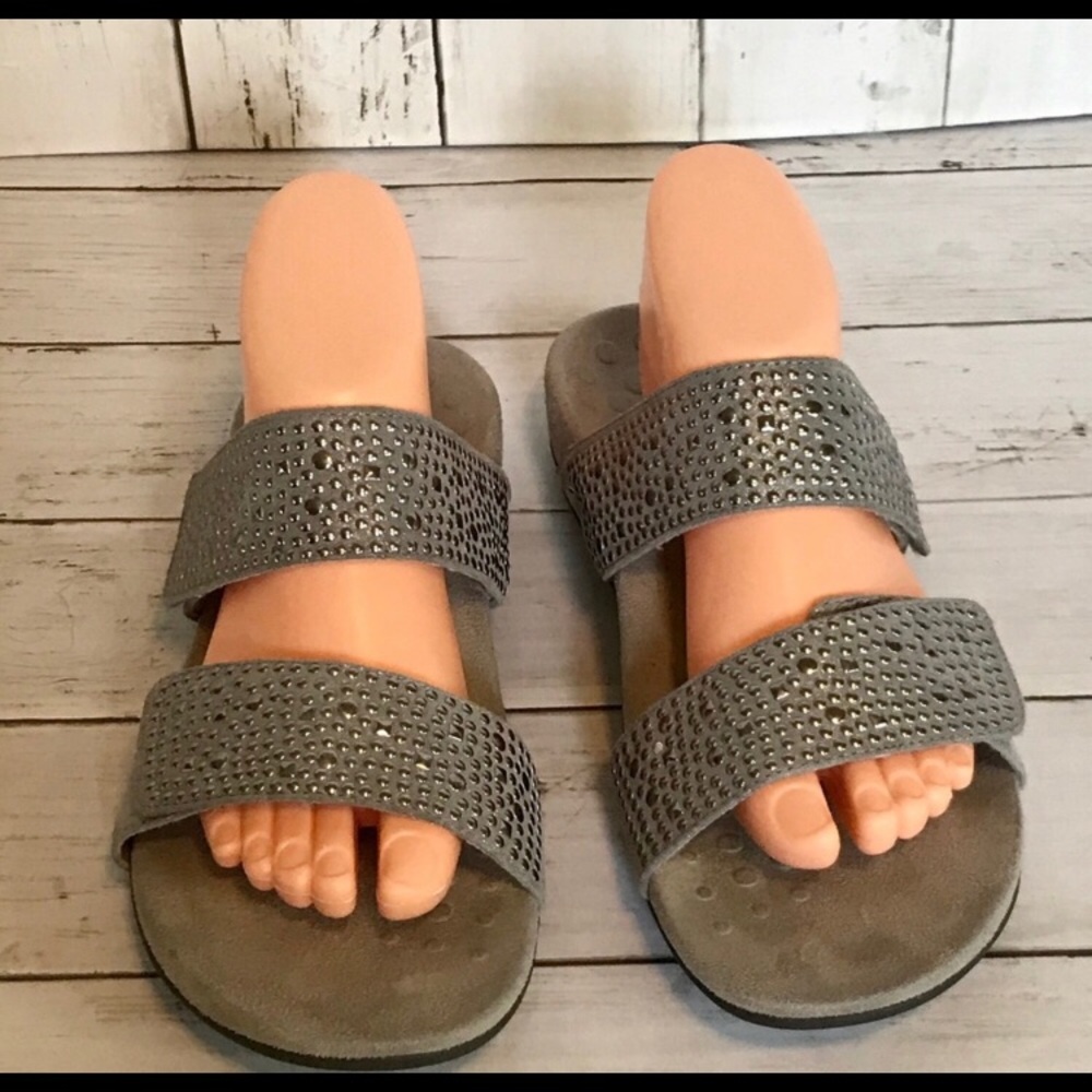 Vionic sandals size 10-10.5